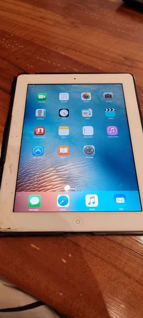 iPhone 5 and 30 pin iPad works needs repair see pictures AS IS