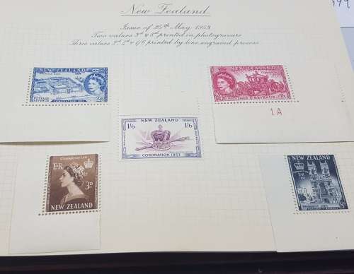 1953 CORONATION OMNIBUS +++ CAT £130- IN ALBUM