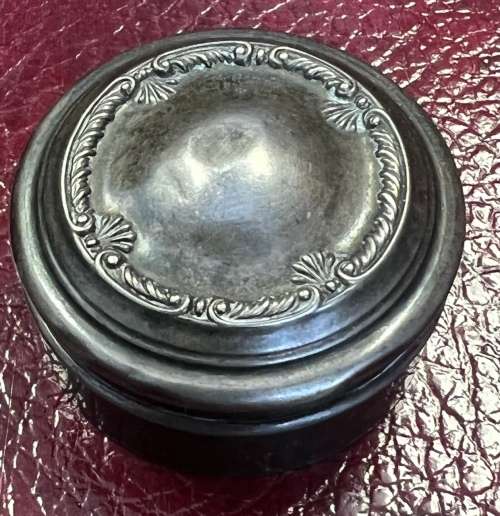 ANTIQUE SILVER PILLBOX - LOVELY!