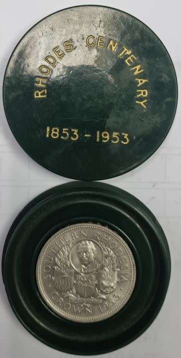 1953 RHODESIA CROWN IN GREEN CASE