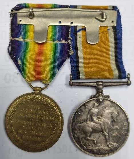 VICTORY MEDAL WW1  AND BRITISH WAR MEDAL WW1 - NAMED TO PTE R W HOFFMAN 4TH S.A.I
