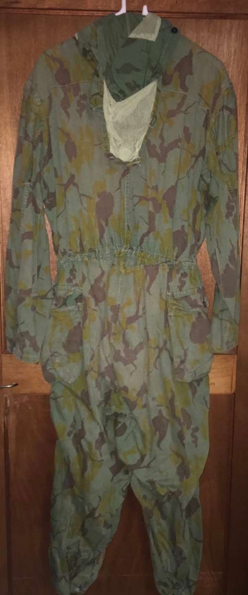 HUNGARY M1951 SPRING CAMO PATTERN COVERALL (LARGE)