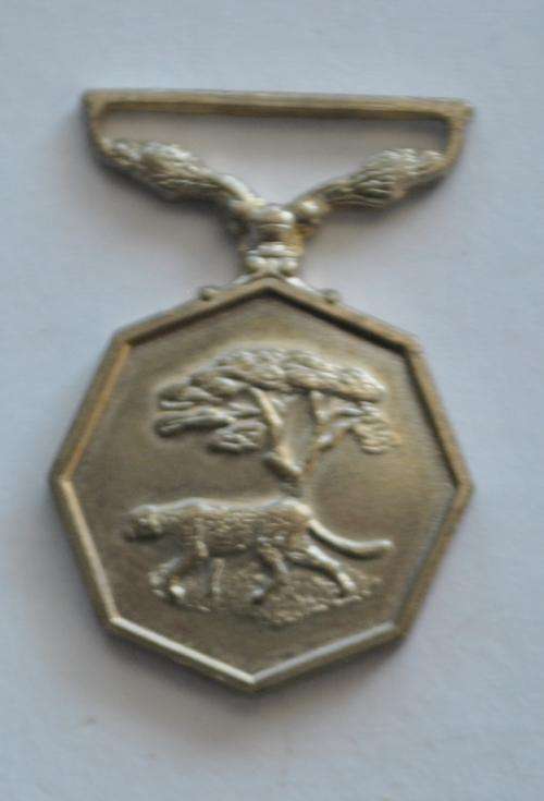 SADF SOUTHERN AFRICA MEDAL - MINIATURE