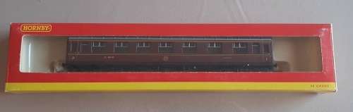 Hornby LMS - crimson red 00 Gauge Brake Coach