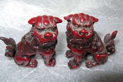 Set of Foo Dogs