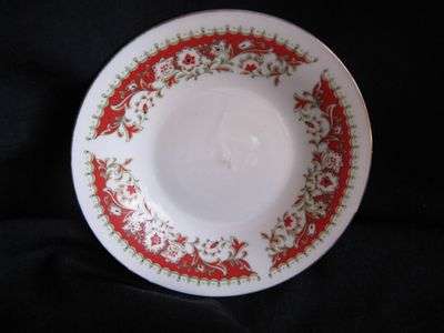 Quaint vintage Chinese porcelain plate