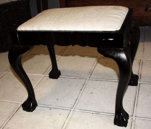 '''Beautiful Vintage Imbuia Stool!!!'''