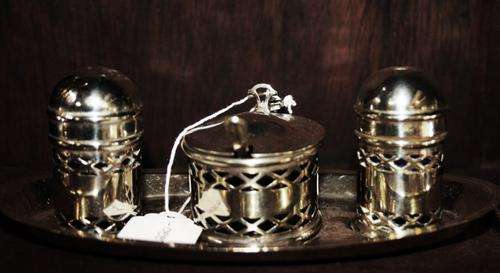 Salt & Pepper Set (with course salt & spoon)