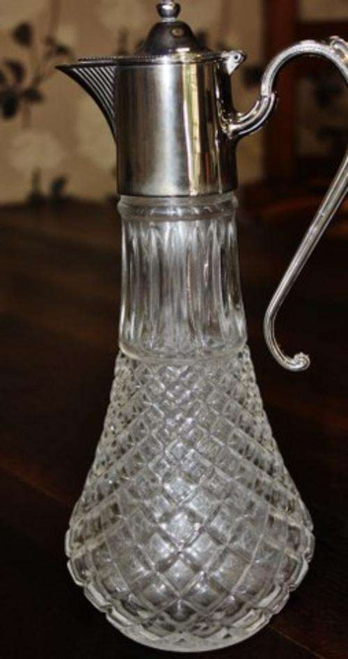 * Gorgeous Vintage Glass Decanter *