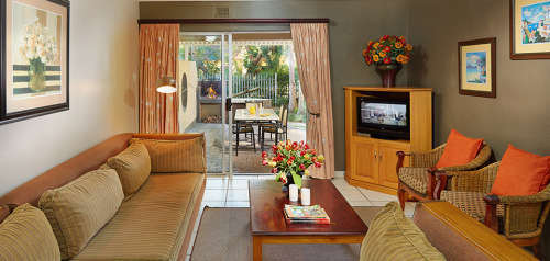 Lake View Cabanas   12/03/2018 - 16/03/2018 (4 nights-4sleeper) UNIT 6