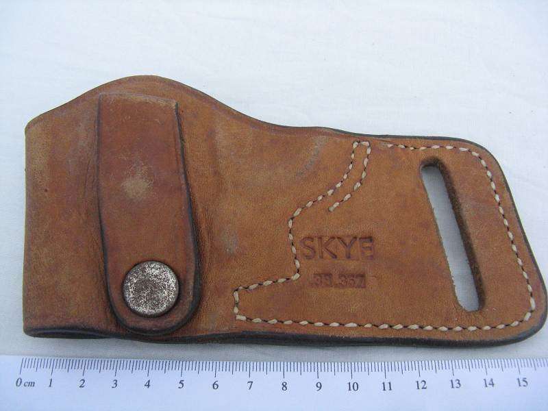 SKYE .357 LEATHER GUN HOLSTER. L 15cm.