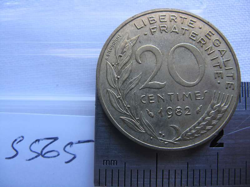 FRANCE 20 CENTIMES 1982.