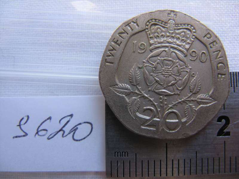 GB QEII TWENTY PENCE 1990.