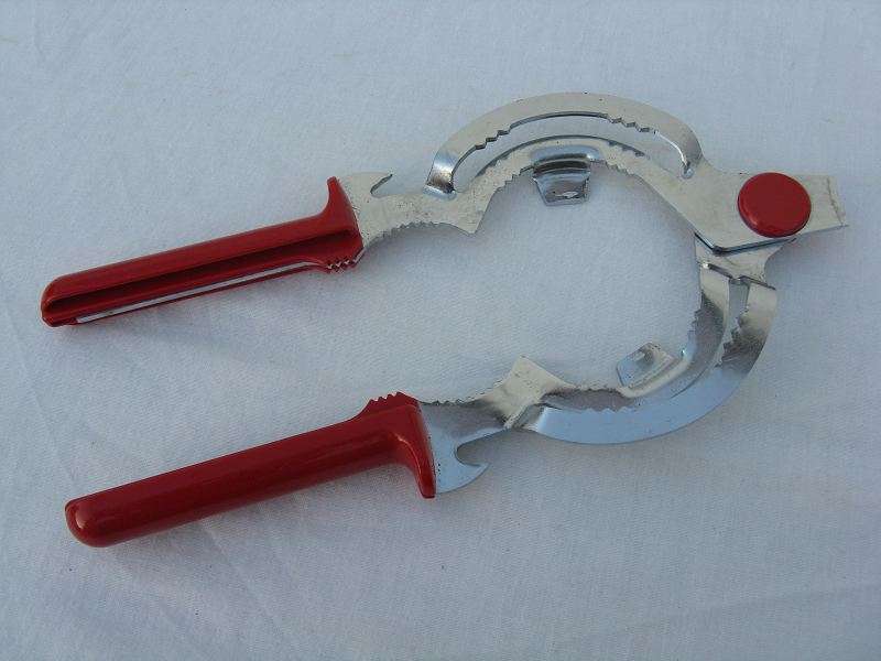 VINTAGE MADE BY LEIFHEIT WESTERN GERMANY JAR/CAN OPENER. L 23cm.