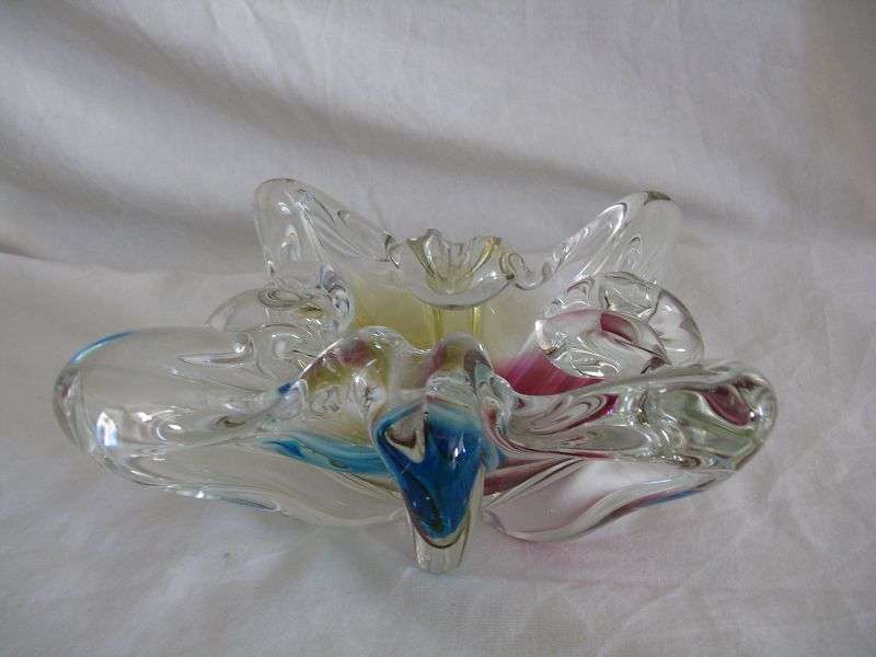 POSSIBLY MURANO BOWL. H 8.5cm.