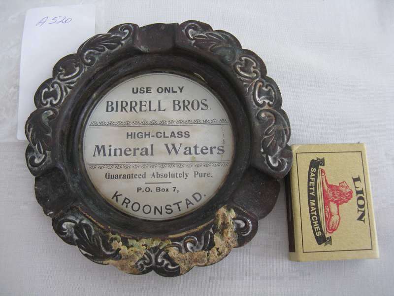 VINTAGE ASHTRAY. F.H.CLARKE & ....... LONDON CAPE TOWN DURBAN. ETC. D ON TOP 12.5cm.