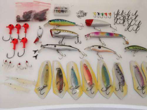 Fishing Lures set (About 106 pcs)