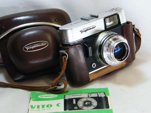 Vintage Voigtlander Vito C 35mm camera with 2.8/50mm lens in leather pouch - as per photo