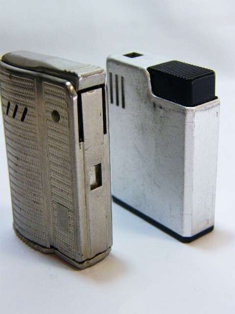 Lot of 2 vintage lighters - not working - as per photo