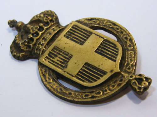 Sardinia arms cap/helmet badge