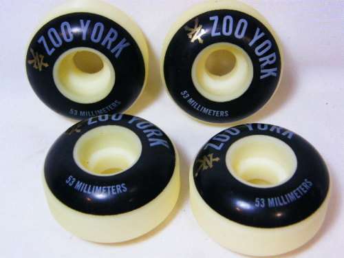 Set of 4 Zoo York 53mm skateboard wheels - new
