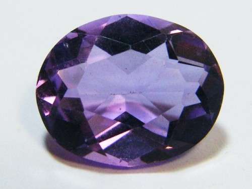 Oval cut 6 carat Amethyst - lovely stone