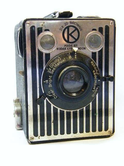 Kodak Eastman six-20 Brownie model B camera - art-deco front plate
