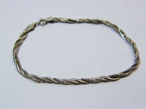 Sterling silver triple string bracelet - weighs 4.8 grams