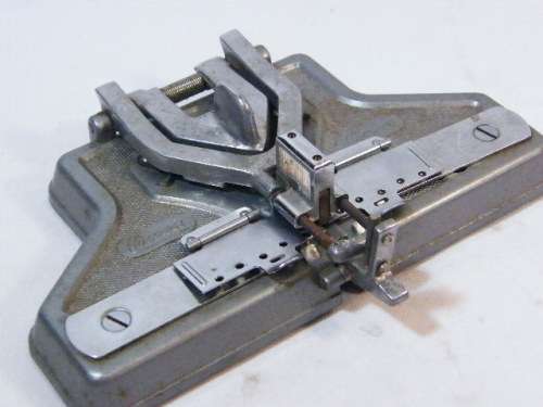 Cinea film splicer made in Switzerland
