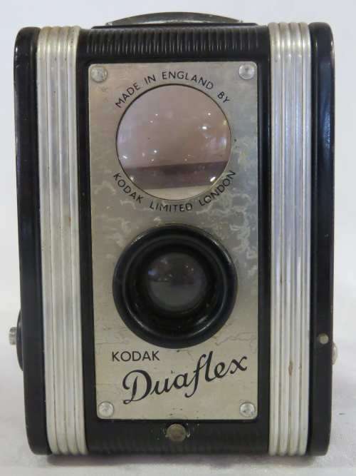 Kodak Duaflex - made in England by Kodak Ltd. London - 620 film camera