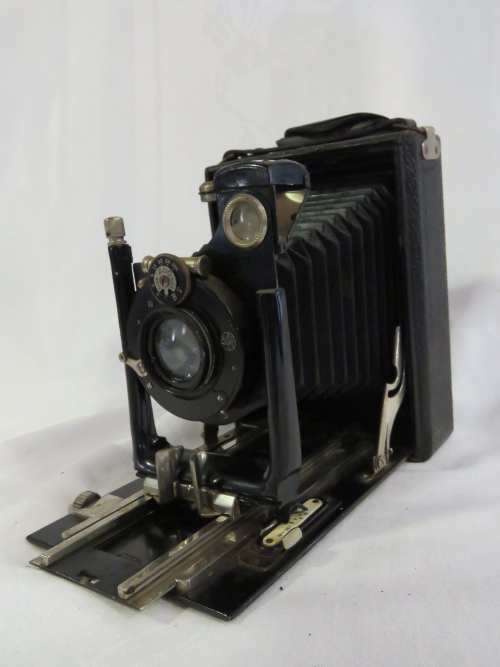 Antique AGC Errtee 6x9 plate camera with IBSO shutter