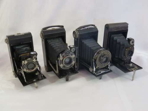 Lot of 4 Kodak broken antique cameras