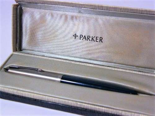 Vintage Parker 51 fountain pen in box