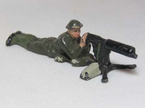 WW2 German machine gunner lead soldier