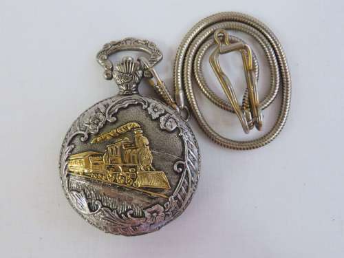 Pearl Quartzs Steam locomotive themed pocket watch with fob chain - Working