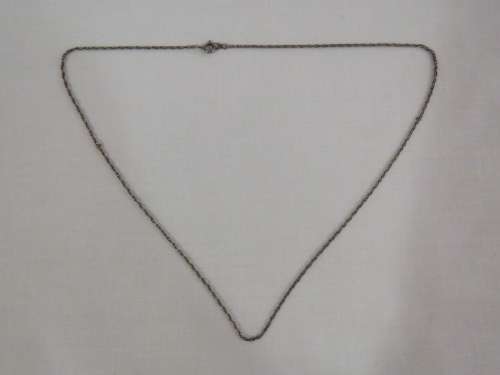 Sterling silver necklace - Weighs 2.1grams