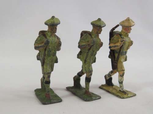 Lot of 3 vintage lead toy soldiers