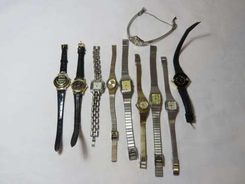 Lot of 10 ladies Quartz watches for spares - Not working