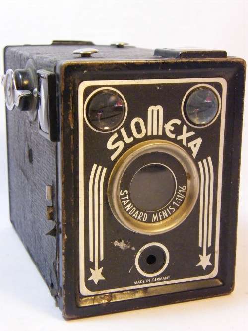 Vintage Solmexa box camera  with standard menis 1:11/16 lens