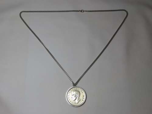 1952 SA Union 5 Shillings crown pendant and necklace