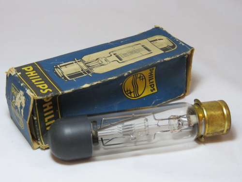 Westinghouse 115V 500W projector bulb - Used, wrong box