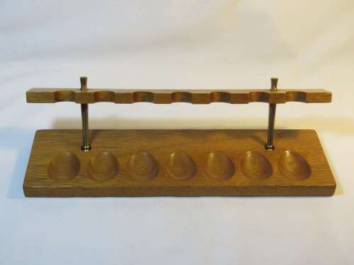 Beautiful wooden pipe stand - 6 slots
