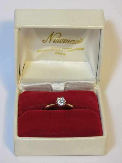 0,44ct Diamond in 18kt gold solitaire ring - View description