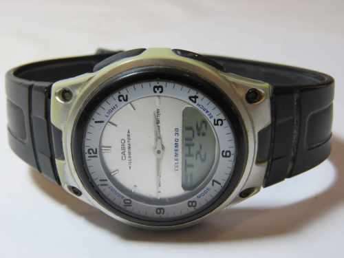 Casio Illuminator Telememo 30 digital mens watch - Working - Well used