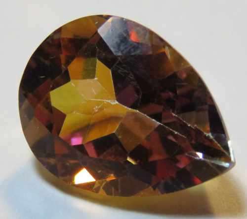 Twilight Mystic Topaz of 10.85 carat - Beautiful stone