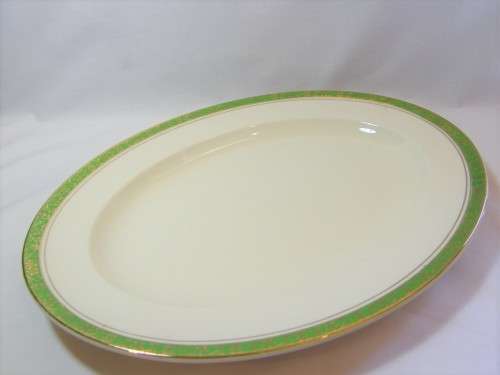 Beautiful Alfred Meakin salad / serving dish with green & gold colour design on rim