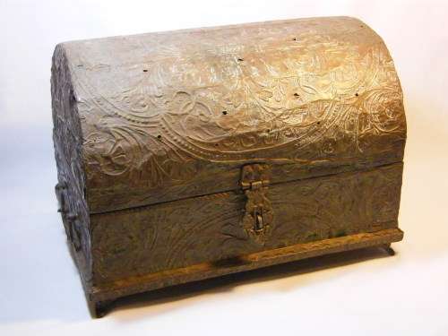 Antique brass layered wooden treasure chest - small