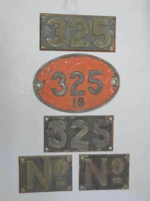 Rhodesian railways locomotive number plate set, steam locomotive No.325 - See description