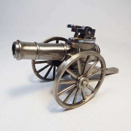 Cannon shaped table lighter  - Damaged cannon - Made in Japan