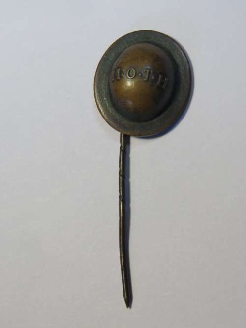 Memorable Order of Tin Hats M.O.T.H pin badge